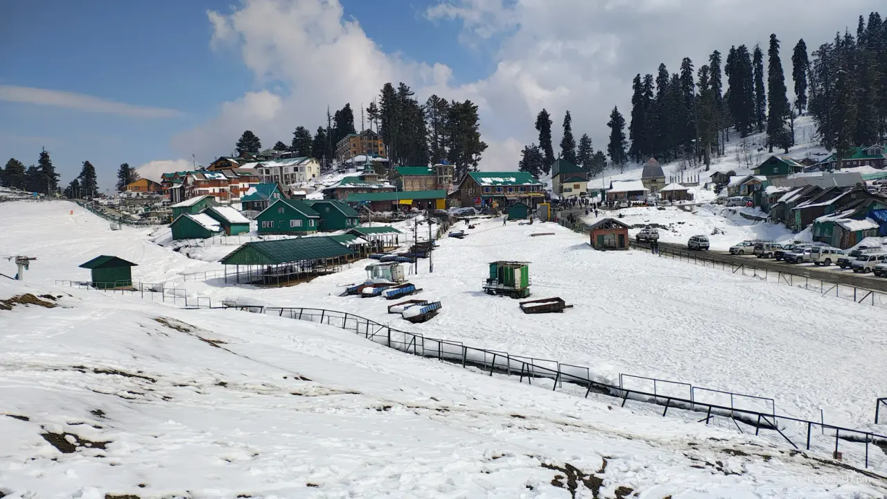 PhenoCam Site Selection at Kashmir, photo 24 of 26